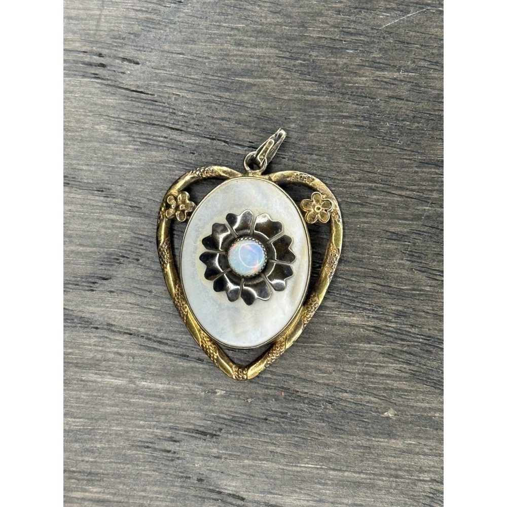 PR. ST. Co Vintage Locket Pendant Mother Of Pearl 1/20 12k On Sterling Photos